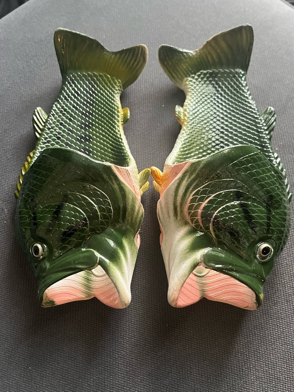 Rivers Edge Big Mouth Bass Fish Sandals Child Large 11-12 | Bass Pro Shop